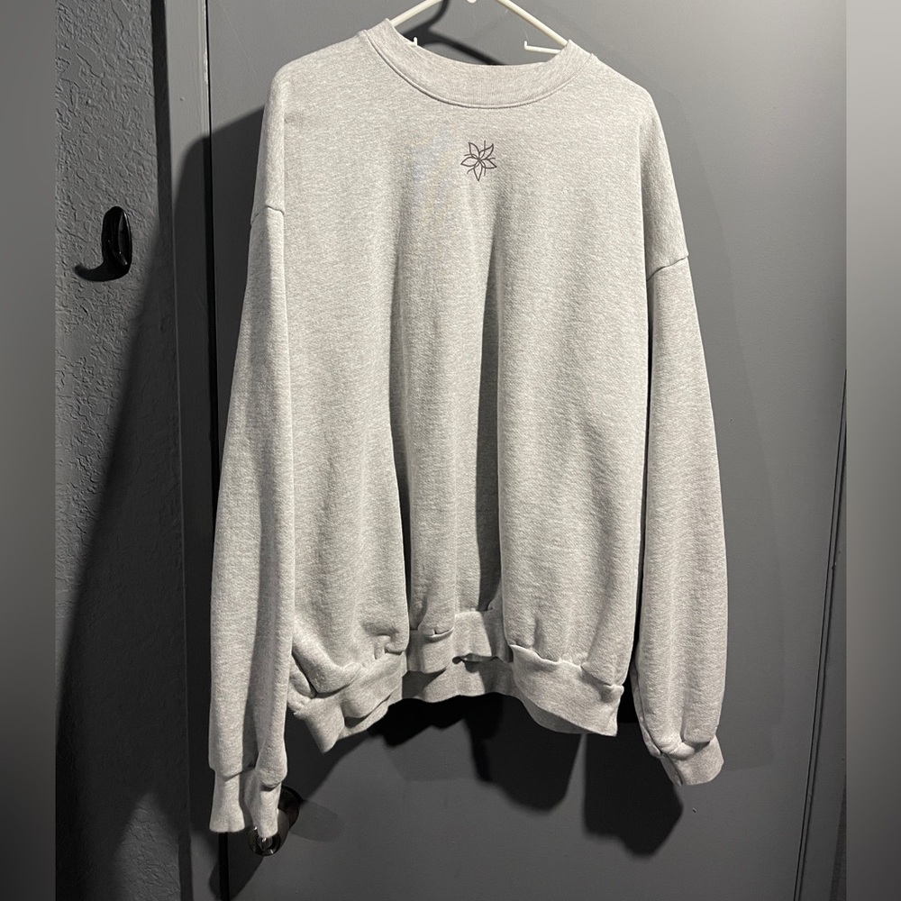 Local coffee shop sweater (everbloom) XXL